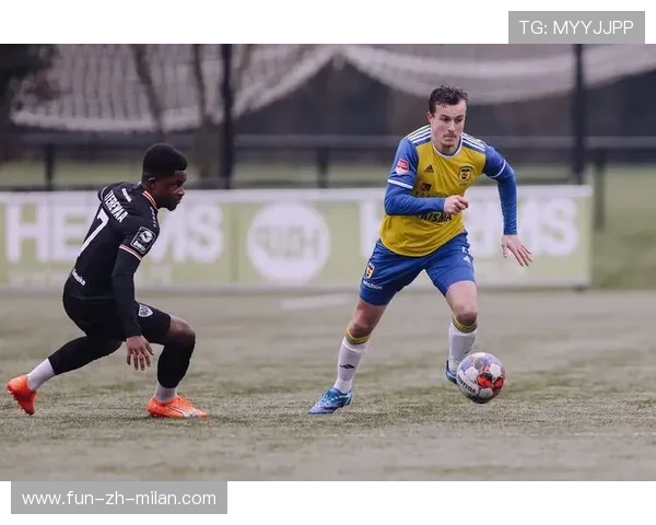 巴萨整体攻防训练更平衡——足球世界的智慧与艺术